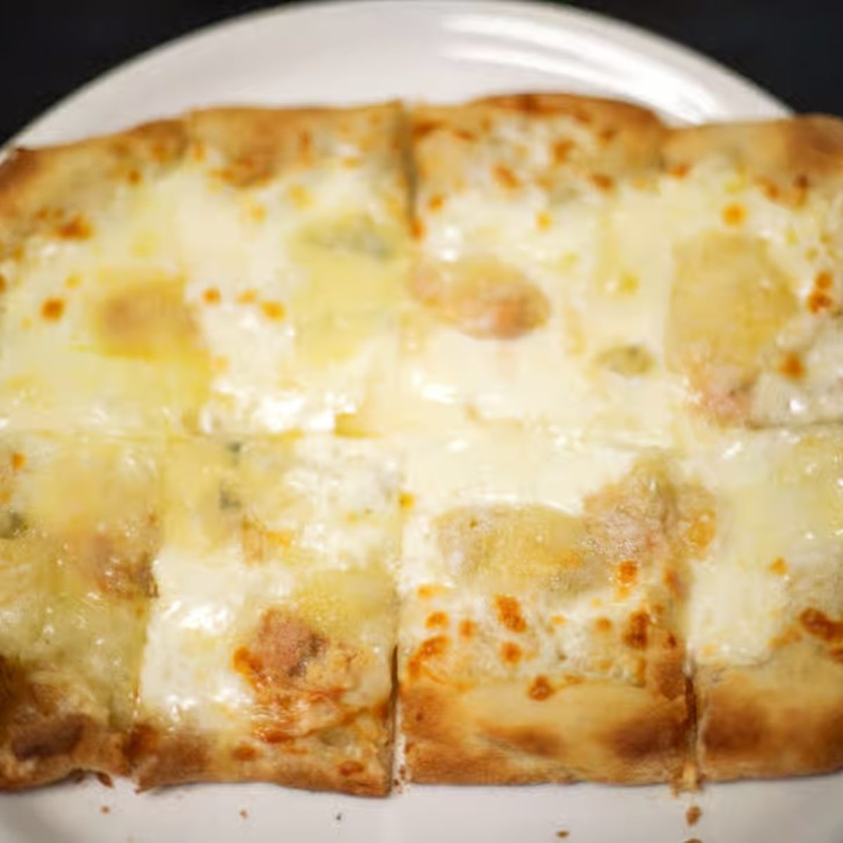 Quattro Formaggi Pizza